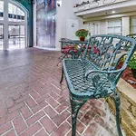 Plaza Suites Downtown New Orleans