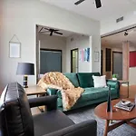 Delightful 2Br/2Ba Industrial Apt In Nola By Domio