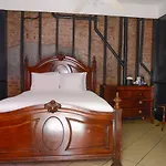 Frenchmen Hotel