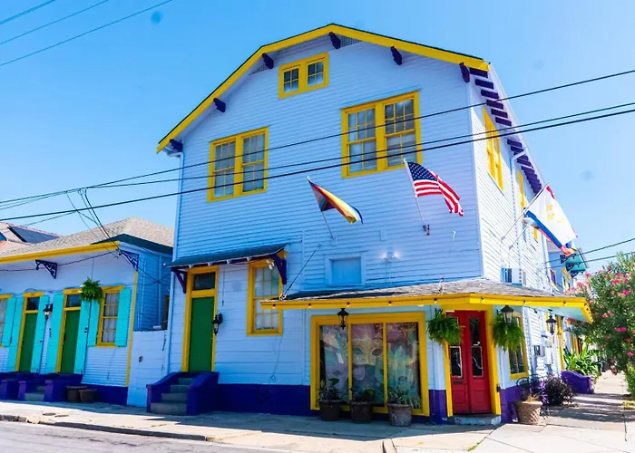 Historic Mardi Gras Inn