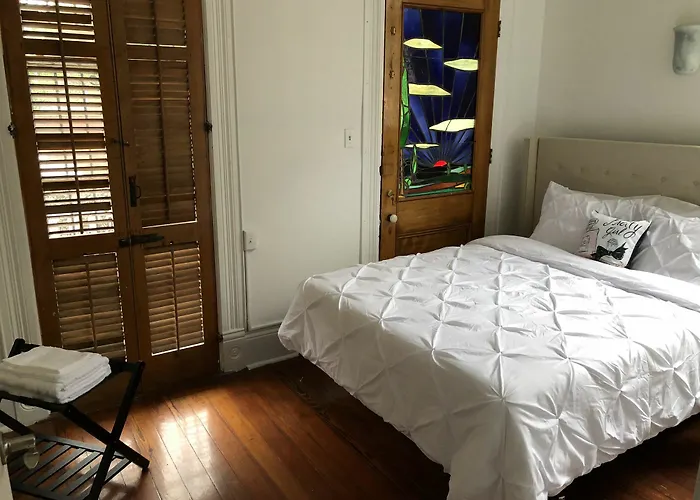 4 Bedroom Celebrity House Next To French Qt