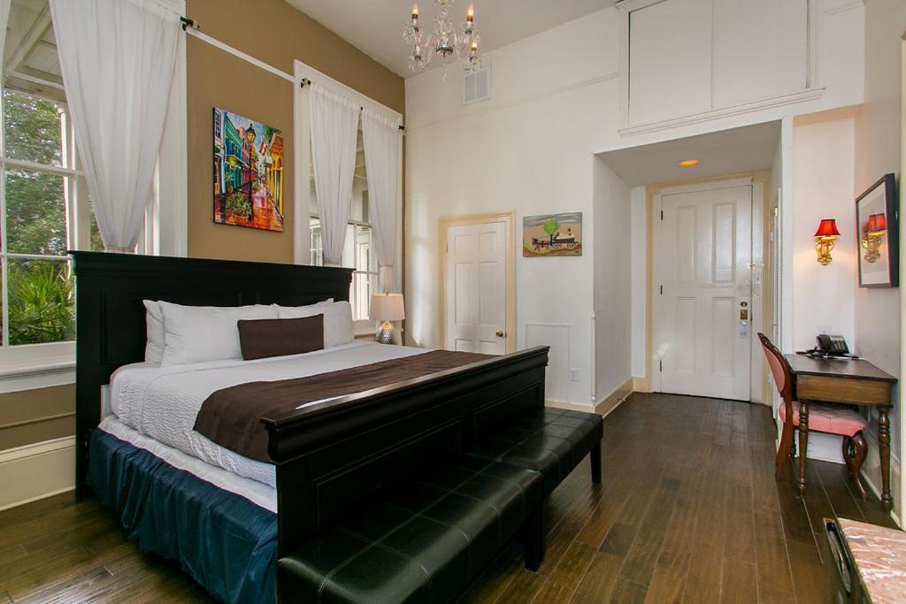 Hotel Lafitte & Bar 3*