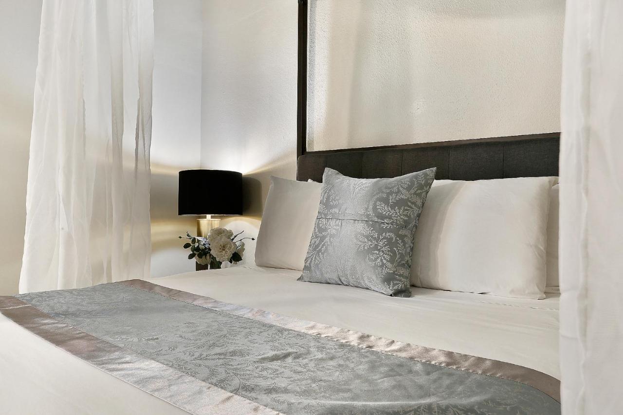 Bourbon Street Apartment
