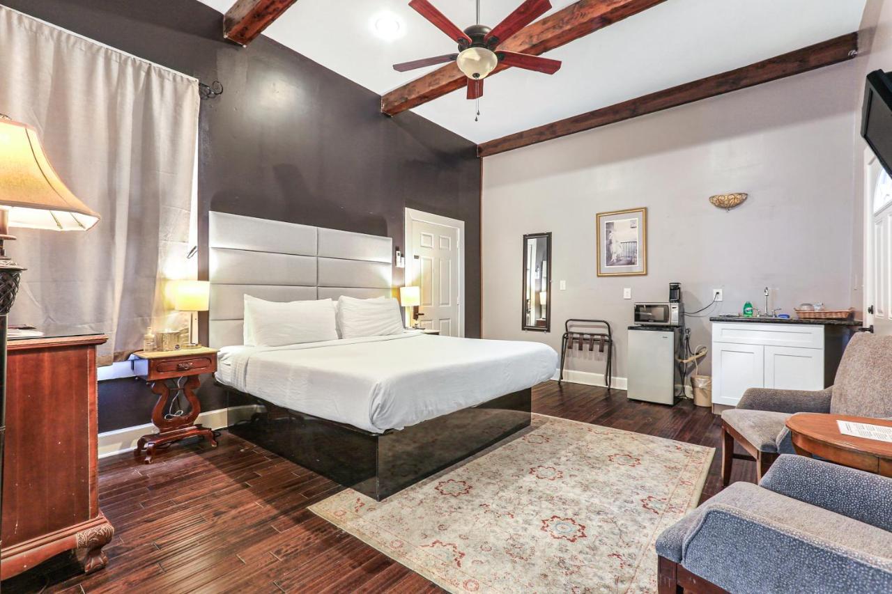 Hotel Rathbone Mansions 3*