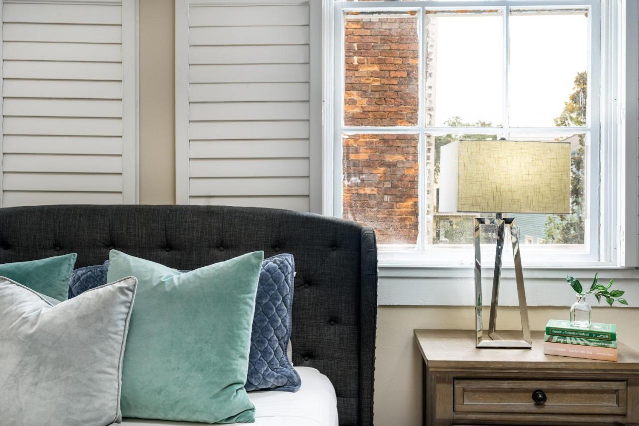 Bourbon Street Apartment New Orleans