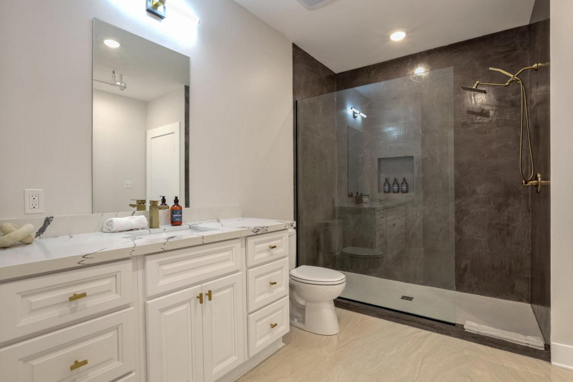 Apartment Roami At The Churchill