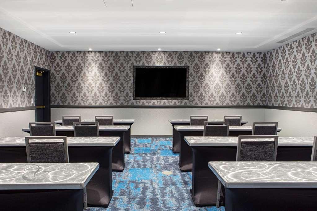 Cambria Downtown Warehouse District 4* New Orleans