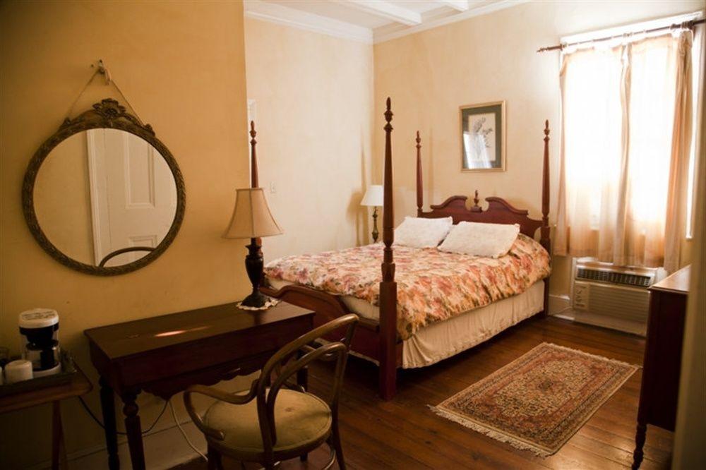 Bed & Breakfast Fairchild House