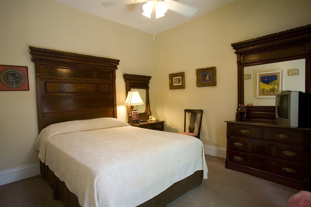 New Orleans Guest House Guest house 3*