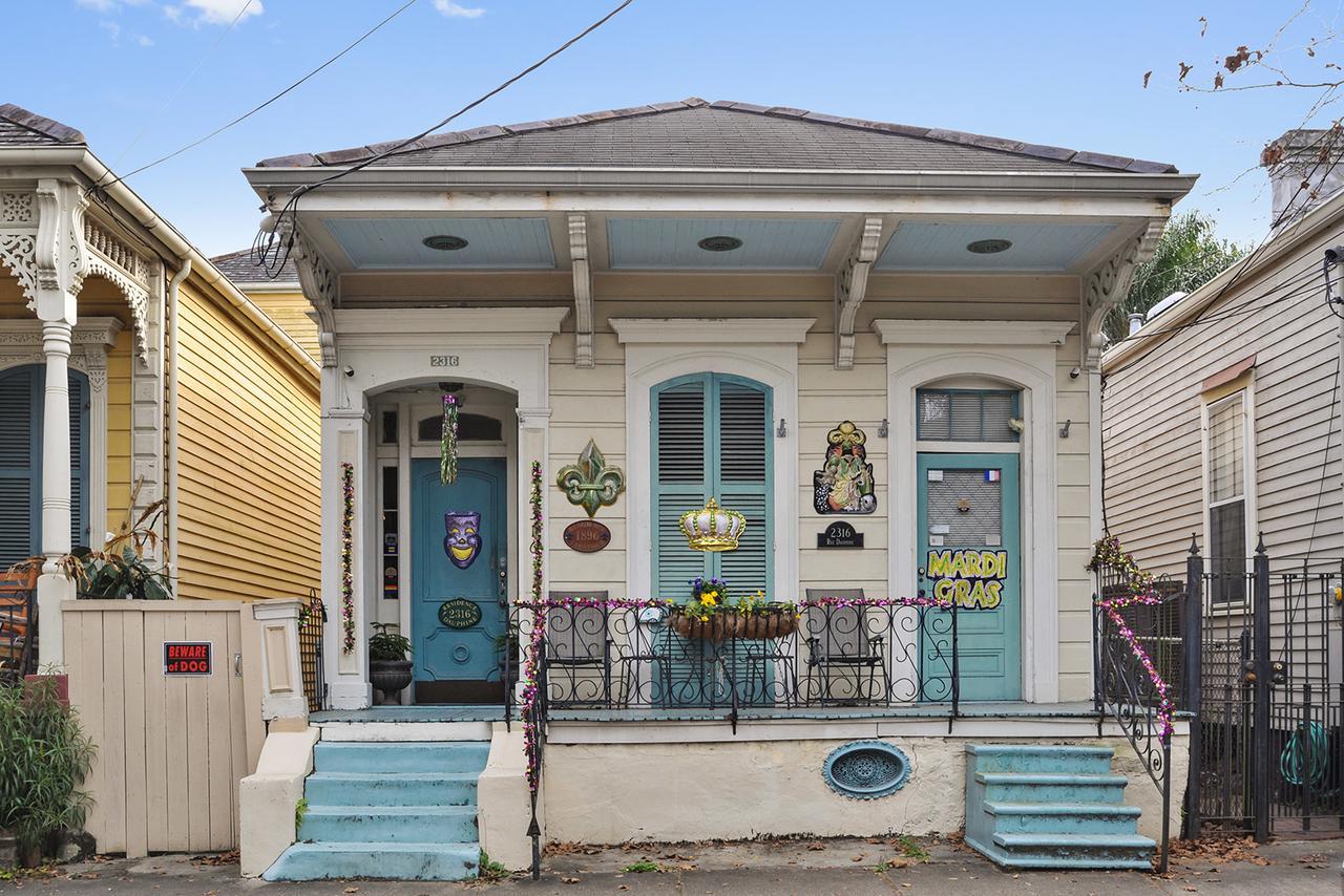La Dauphine Bed & Breakfast New Orleans