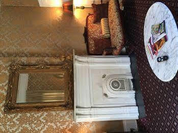 Hotel Nine-o-five Royal 3*