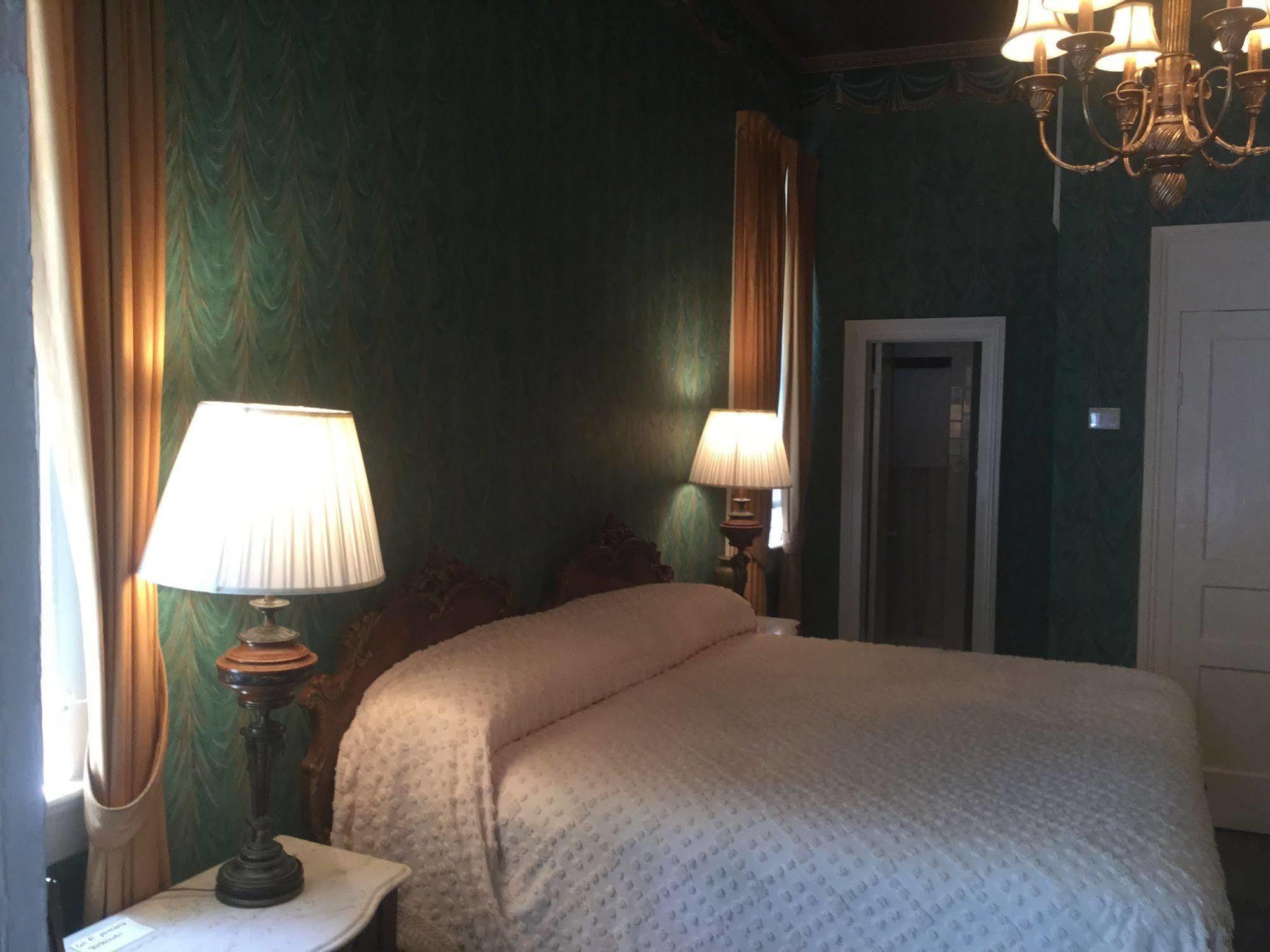 Hotel Nine-o-five Royal 3*