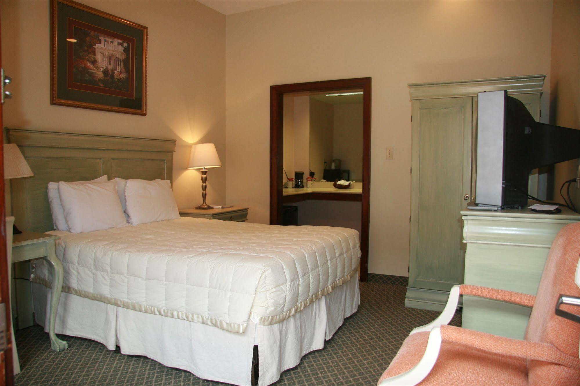 The Prytania Park 2*