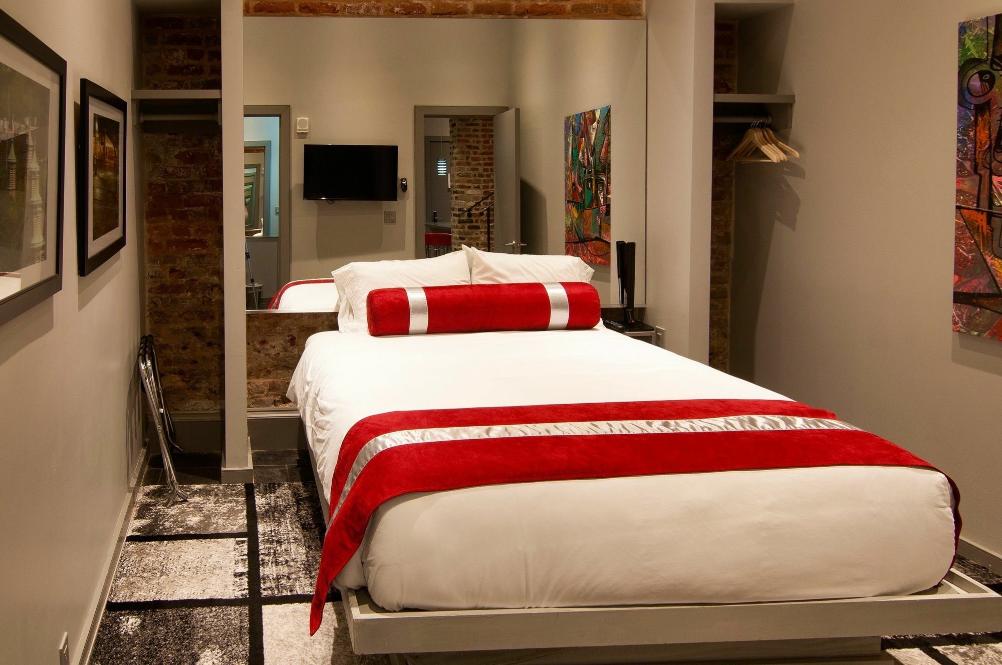 The Natchez Aparthotel New Orleans