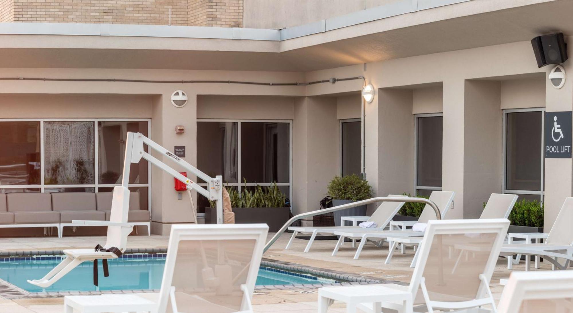 Hotel Hilton Garden French Quarter/cbd