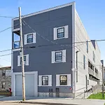 Gorgeous 3Br Urban Retreat