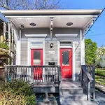 Spacious Historic Mid-City 2 Bedroom House!!!