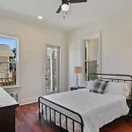 La Belle Veranda Villa- 3Queenbeds/2Baths Sleeps 6-8