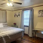 Private 3 Bedroom New Orleans Home Minutes From French Quarter Walking Distance From River