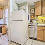 Welcoming Vacation Rental In Uptown Nola