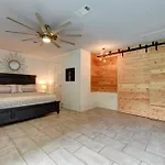 Modern Luxury In The Marigny W/ Heated Pool Option