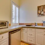Cozy New Orleans Getaway Near Magazine Street!