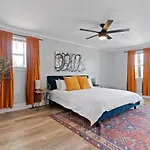 Quiet Retreat Off Magazine W Balcony & Parking!