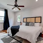 Updated Mid-City Marvel Spacious 3Br Home Pool