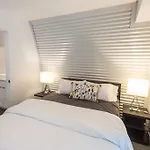 Moon 401 - Half Moon Suite - 2Br - 2 Bath