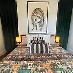 Auld Sweet Olive Bed And Breakfast