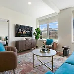 French Quarter Oasis: Spacious 4-Bedroom Condo