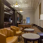 Hilton New Orleans St. Charles Avenue