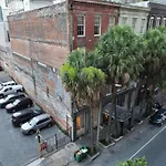 Hotel De L\'Eau Vive