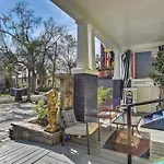 Glam New Orleans Vacation Rental With Deck!