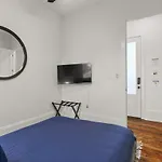 Luxury 4Bd With Pool And Off Street Parking