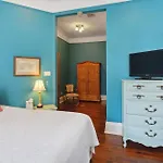 Maison Perrier Bed & Breakfast