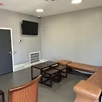 Nola Inn & Suites