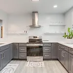 Bright New Orleans Home Near Lake Pontchartrain!