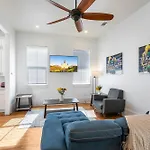 3Br Cottage On Carondelet By Hosteeva