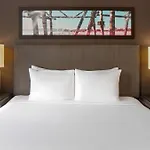 Hyatt House New Orleans / Downtown