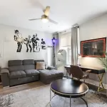 California Building Oasis: 1Br Condo In Vibrant New Orleans