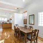 Spacious 3Br Downtown Condo In New Orleans