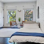 4Br Gem On Gravier Close To Dining & Souvenirs