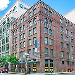 Stunning Apartments Close To City Attractions