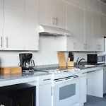 Sleek 1Br In C.B.D. By Sonder