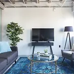 Sleek 1Br In C.B.D. By Sonder