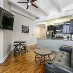 Gorgeous Condos Steps From French Quarter And Harrah\'S St.