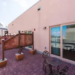 Spacious Lofts Close To French Quarter & Bourbon St.