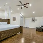 Modern 4Br Penthouse In Downtown By Hosteeva