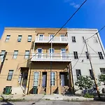 Modern 4Br Penthouse In Downtown By Hosteeva
